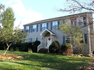 109 Timberwick Rd, Stewartsville, NJ 08886