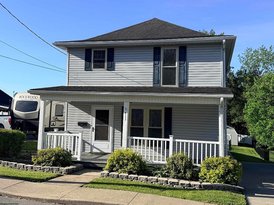 1st image of 411 Oakdale Ave
