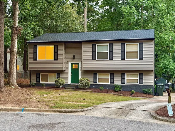 3109 Henslowe Dr, Raleigh, NC 27603