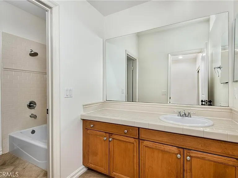 18 Coastal Oak — Photo 16