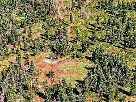 5th image of 1063 W Kolob Ranch Dr