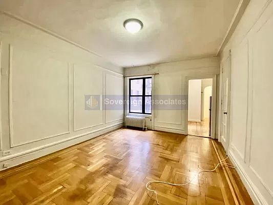1st image of 652 W 163rd St #211
