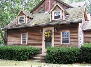 59 Melody Ln, Essex, CT 06426