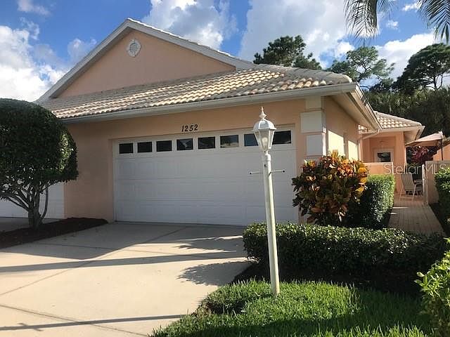1st image of 1252 Berkshire Cir