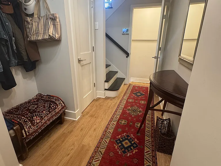 637 Spruce St — Photo 3