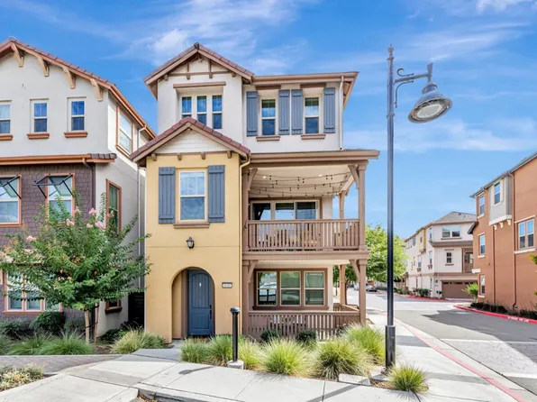 1610 Hidden Creek Ln, Milpitas, CA 95035