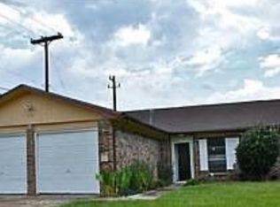 7735 Red Robin Ln, Houston, TX 77075