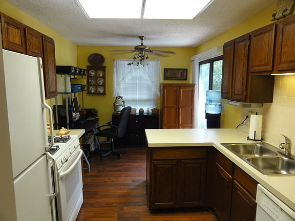 5th image of 5S575 Paxton Dr #3-E