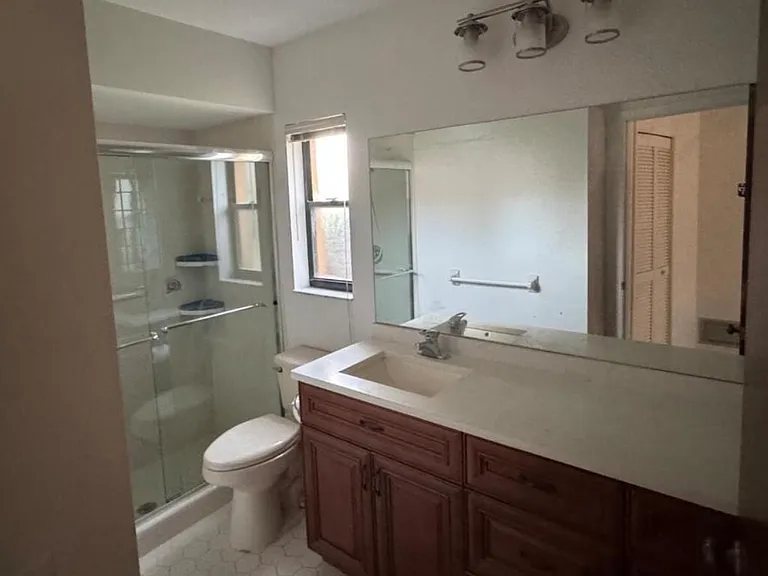 613 SW 49th Ln — Photo 13