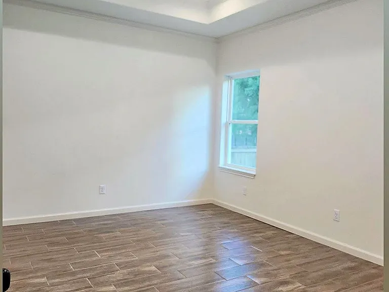 805 Woodridge Cir — Photo 23