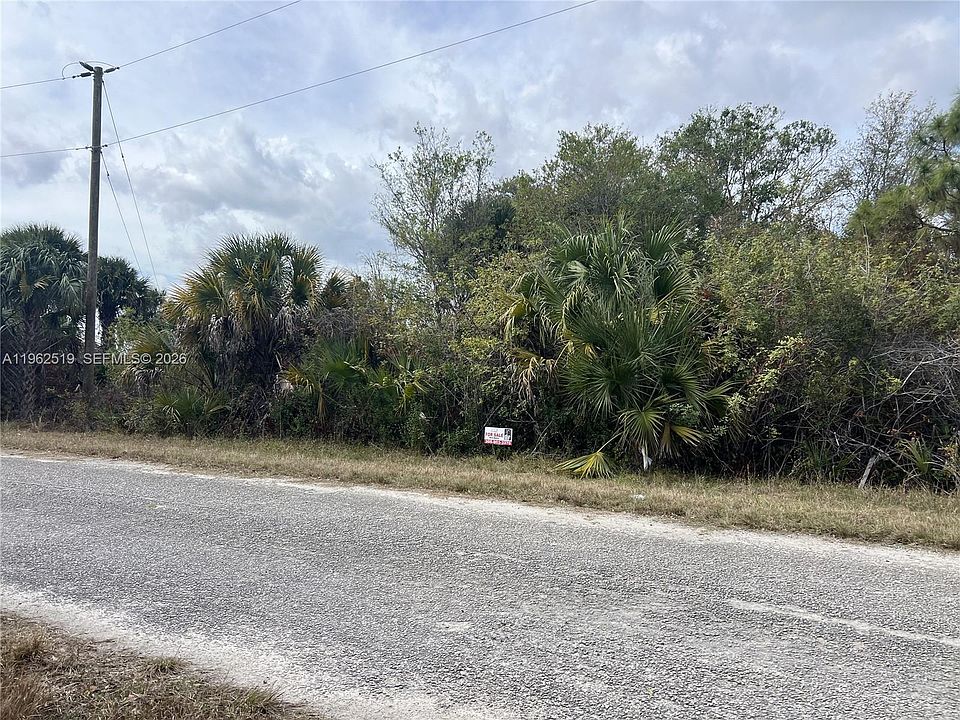 1st image of 1913 Roderick Ln