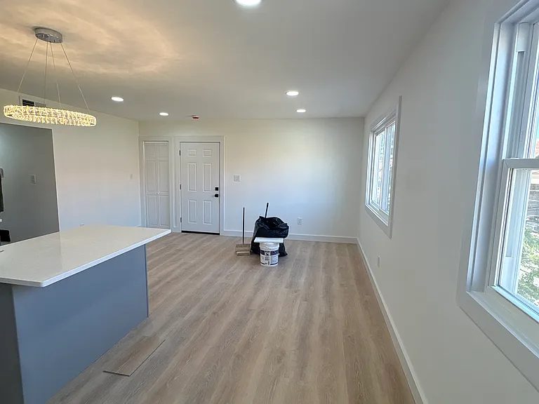 3500 Woodhaven Rd #1 — Photo 6