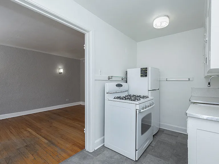 Marianne Apartments — Photo 40