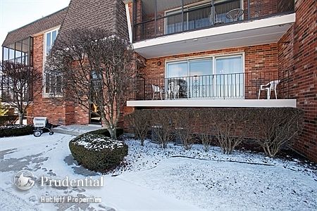1st image of 15725 Foxbend Ct APT 1W