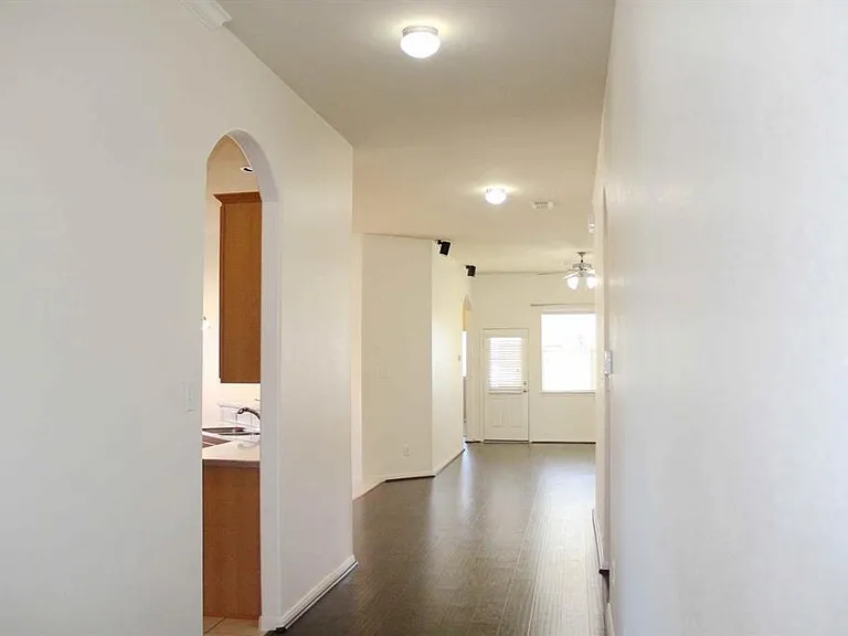 7310 Northfork Dr — Photo 4