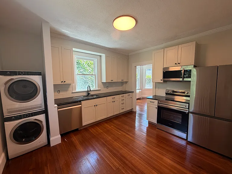 7 Caswell Ave #1 — Photo 5
