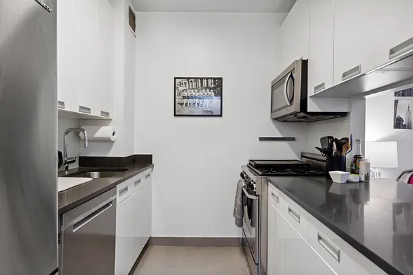 Rented by Corcoran | media 15