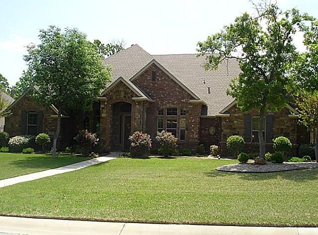 1st image of 108 Silver Hill Ct