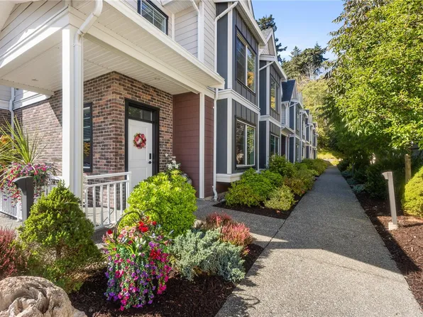 796 Island Hwy S Unit 1, Campbell River, BC V9W 1A6