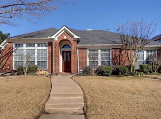 6944 Canyon Springs Rd, Fort Worth, TX 76132