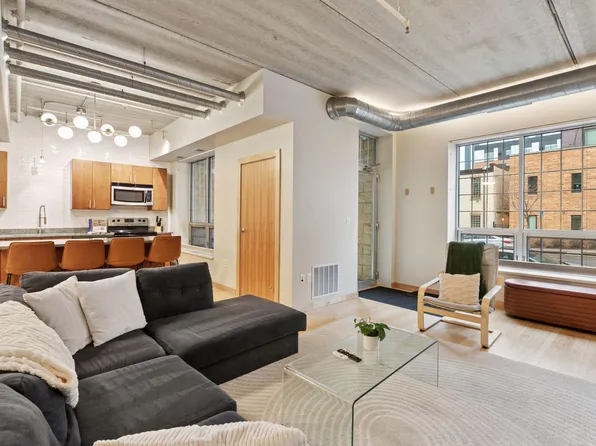 521 2nd St SE APT 104, Minneapolis, MN 55414