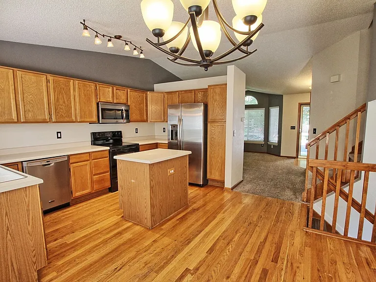 10732 Kimball St — Photo 6