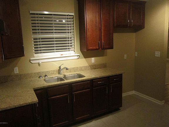 5th image of 9204 Gibson Ave
