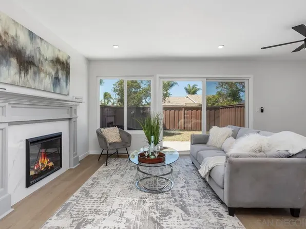 268 Festival Dr, Oceanside, CA 92057