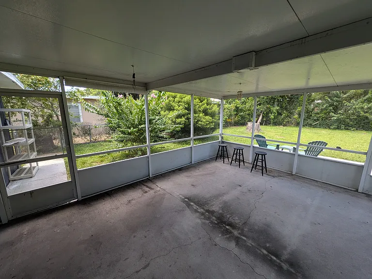 10981 Village Green Ave — Photo 39