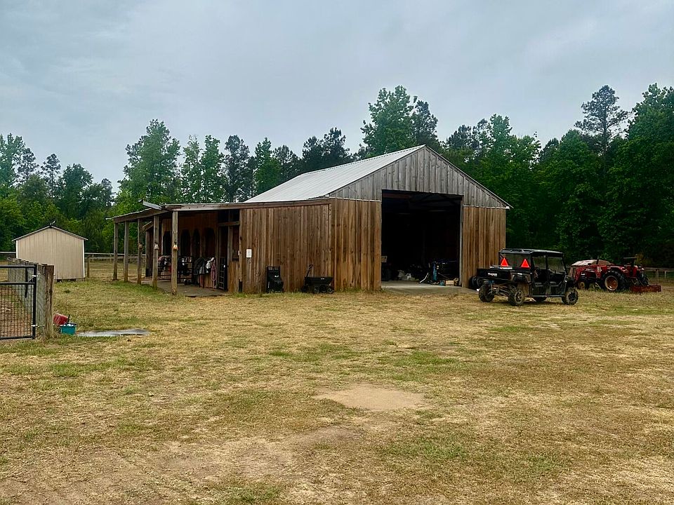 2nd image of 2153 Blacks Dr