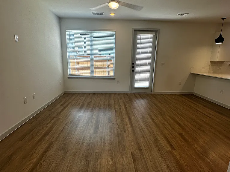 Barbarosa Rd — Photo 11