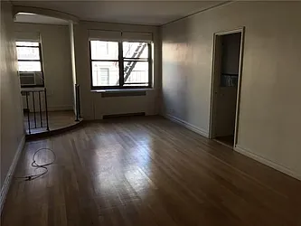 Rented by Triumph Property Group