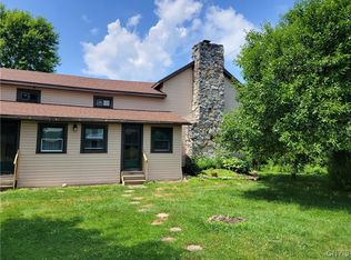 5465 Ridge Rd, Auburn, NY 13021