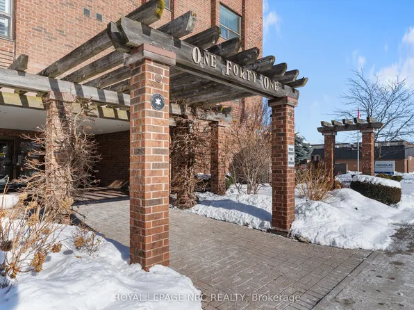 141 Church St #602, Saint Catharines, ON L2R 7L7