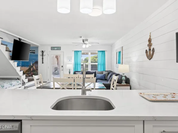 8 Chateau Rd, Panama City Beach, FL 32413