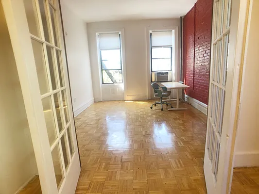 Rented by Compass | media 31