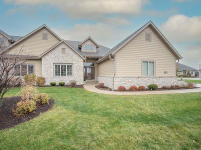 6922 W Greyhawk Ct, Franklin, WI, 53132
