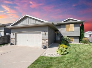 4301 S Vista Park Ave, Sioux Falls, SD 57106