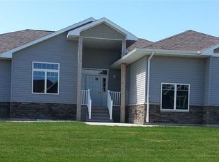 1601 27th Ave NW, Minot, ND 58703