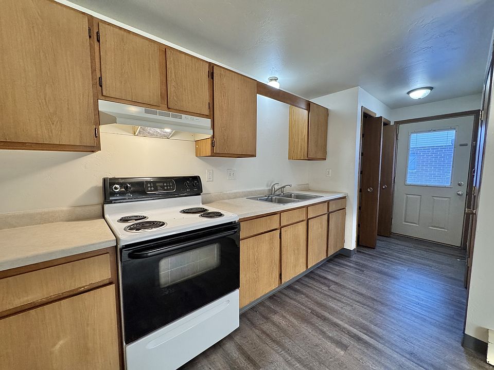 1st image of 311 Leeland St #2