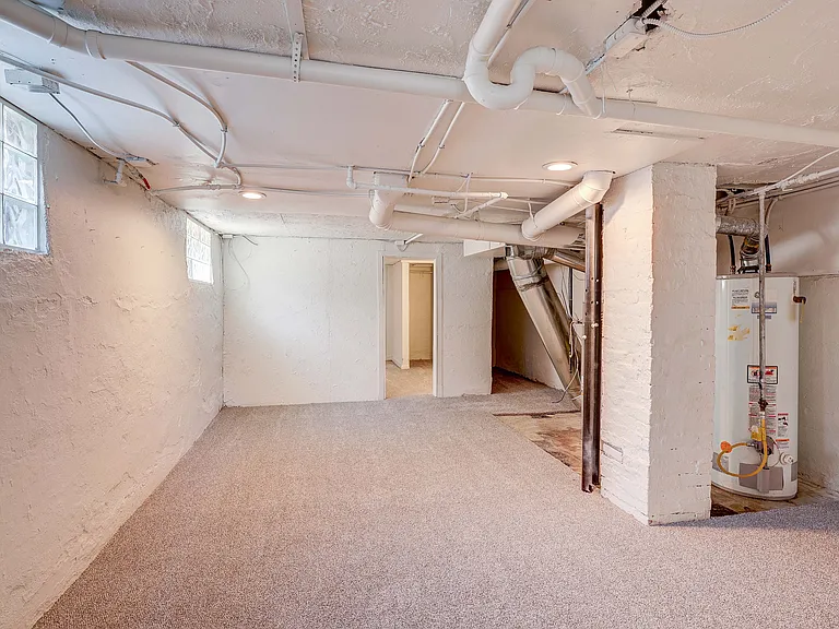 3366 S Washington St — Photo 15