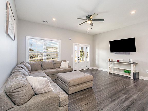 5th image of 5008 Bentwood Ct