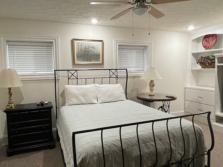 3840 Bay Oaks Pl #1 — Photo 6