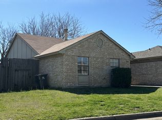 2406 Sunflower Dr #1, Arlington, TX 76014