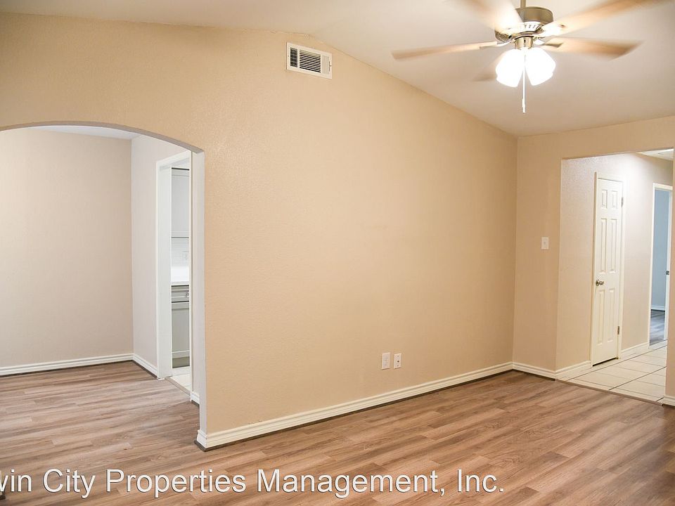 1st image of 305 Amherst Ct #305