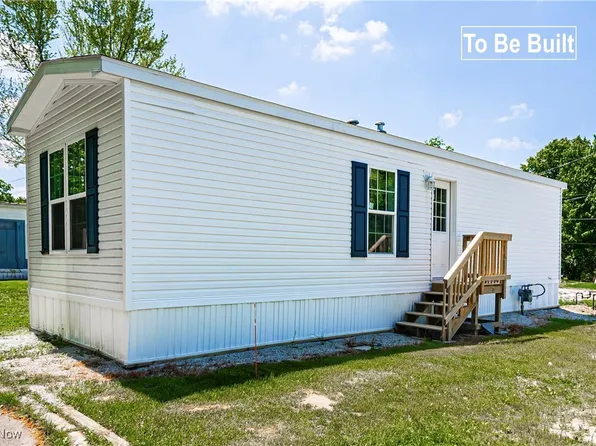 8323 Eagle Rd #42, Willoughby, OH 44094