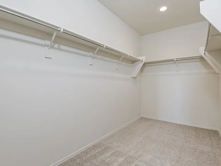 836 W Calle Falerno — Photo 14