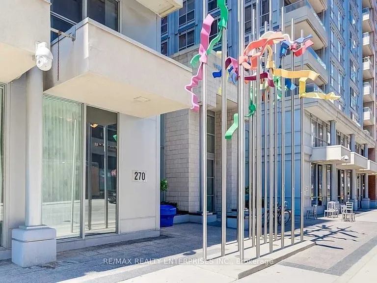 270 Wellington St W #409 — Photo 25