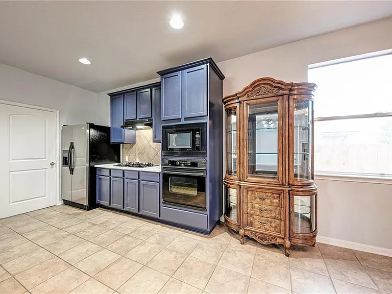 604 Spanish Oak Ter — Photo 1
