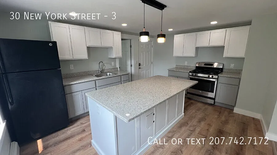 30 New York St #3